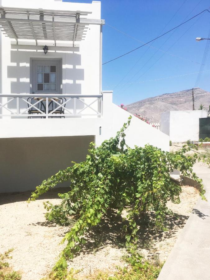 Nostos Studios Perivolos  Exterior photo